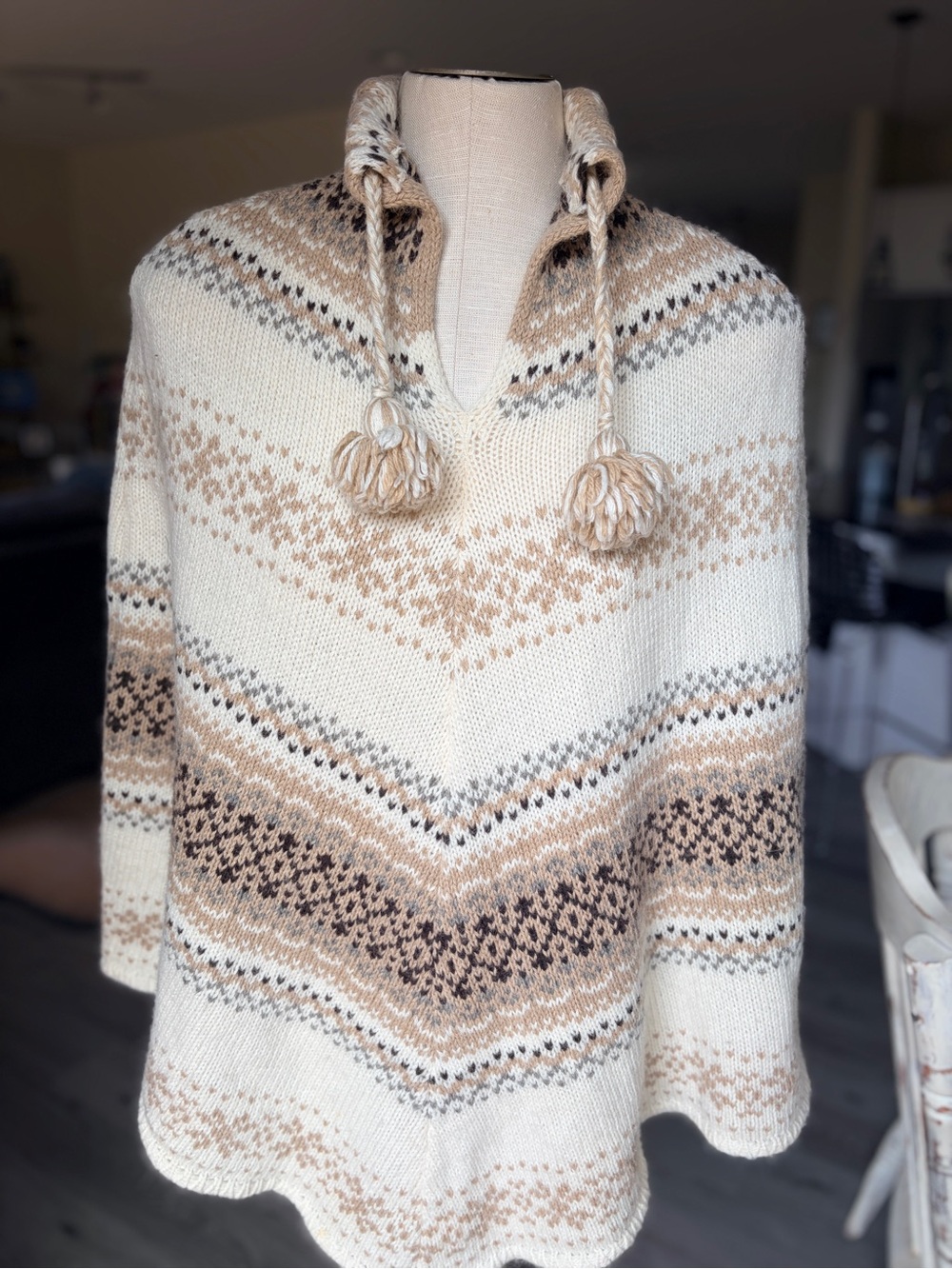 United Colors Of Benetton Fair Isle Wool/Alpaca Blend Poncho; O/S